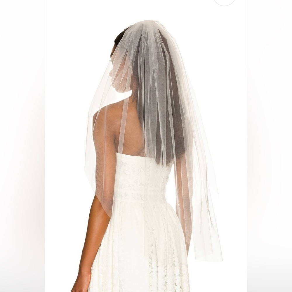 Ofrenda Studio New Moon Veil (Off White)